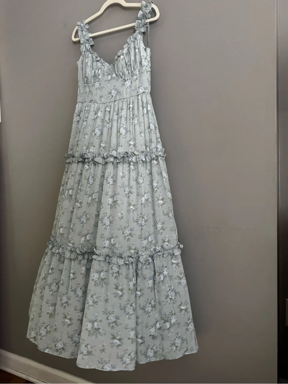 NWT Altar’d State Angelle textured Floral Tiered Maxi Dress - Picture 1 of 11